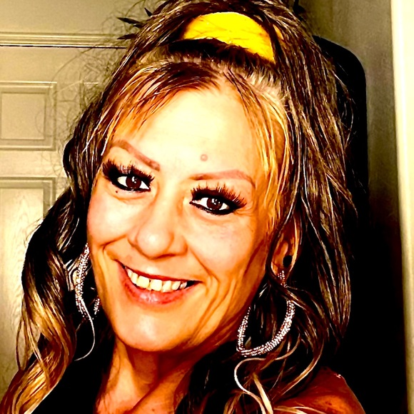 Meet your Posher, Kim - Picture 1 of 1